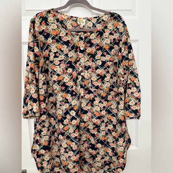 fig and flower Tops - Fig and Flower Floral Tunic Blouse - Navy and Orange Size 2X